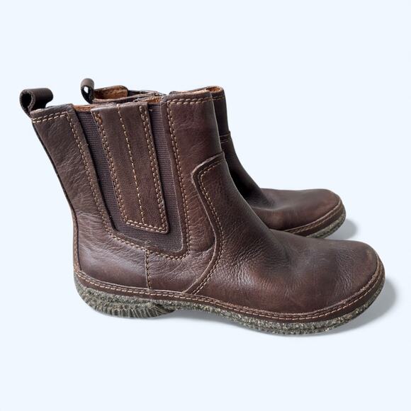 Clarks Artisan Brown Leather Ankle Chelsea Boots Women's size 8.5 M Gorpcore - Picture 5 of 11
